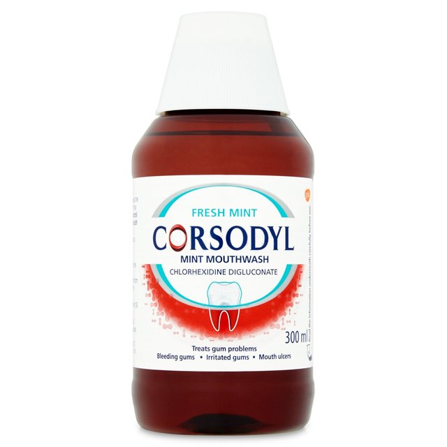 Corsodyl Gum Problème Traitement du rince-bouche Mint 300 ml