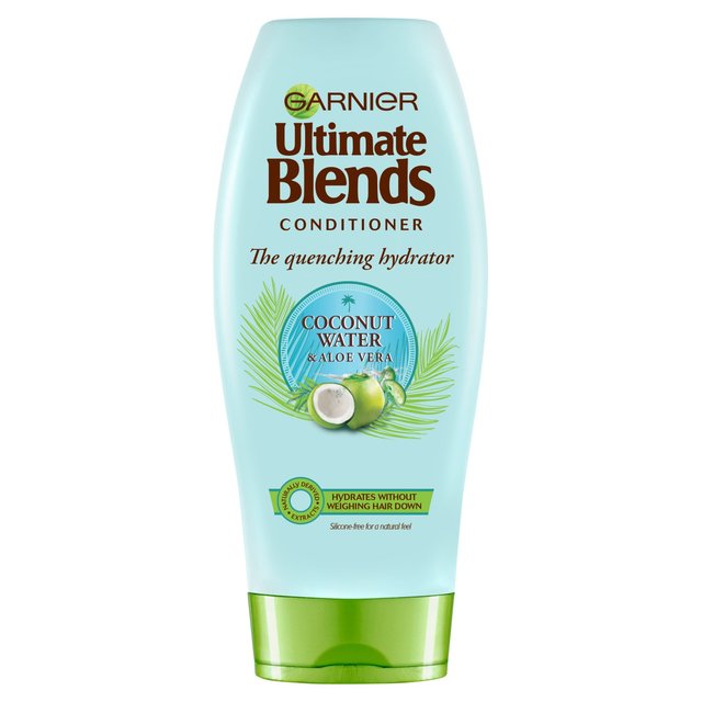 Garnier Ultimate Blends Coconut Water Dry Hair Conditioner 360ml