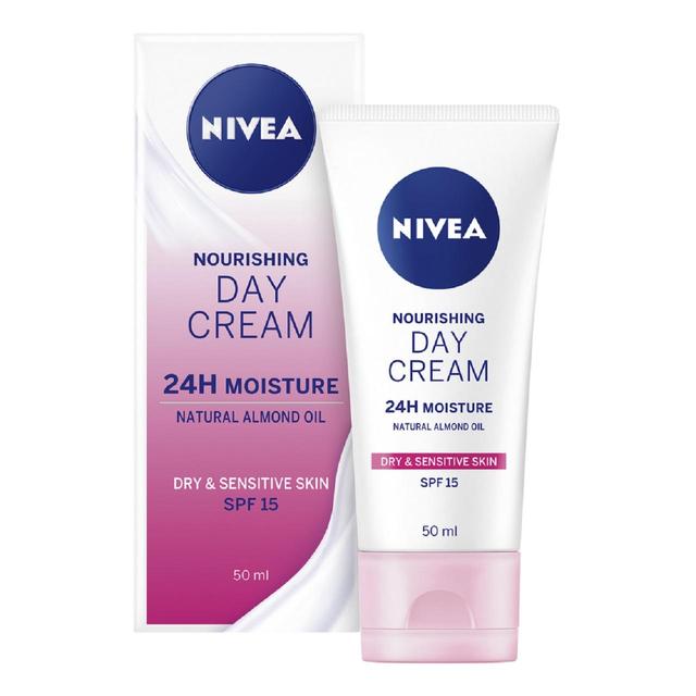 Hidratante rico en crema facial de Nivea para piel seca y sensible SPF15 50ml